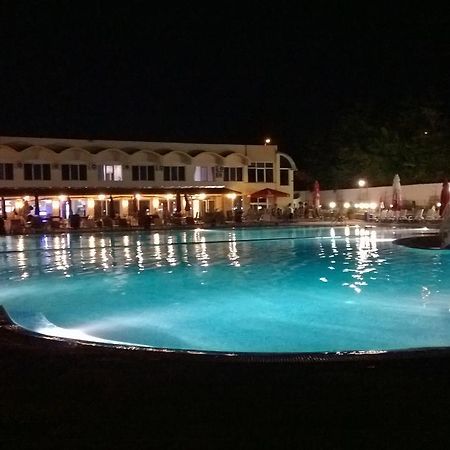 Hotel Mimoza Razgrad Eksteriør bilde