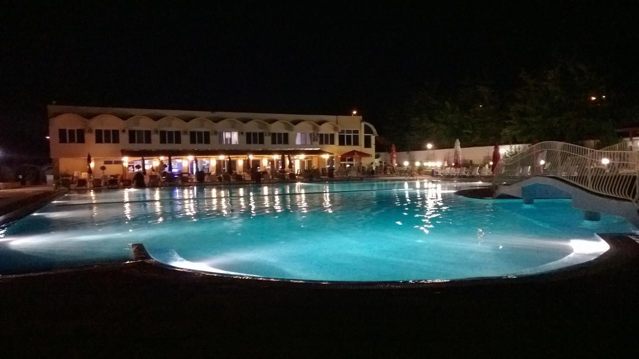 Hotel Mimoza Razgrad Eksteriør bilde