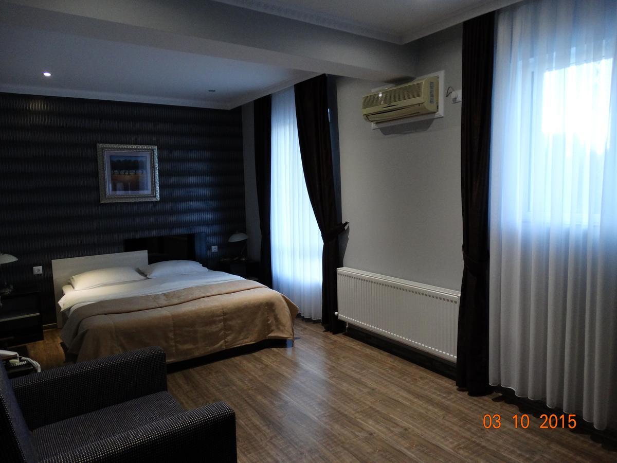 Hotel Mimoza Razgrad Eksteriør bilde